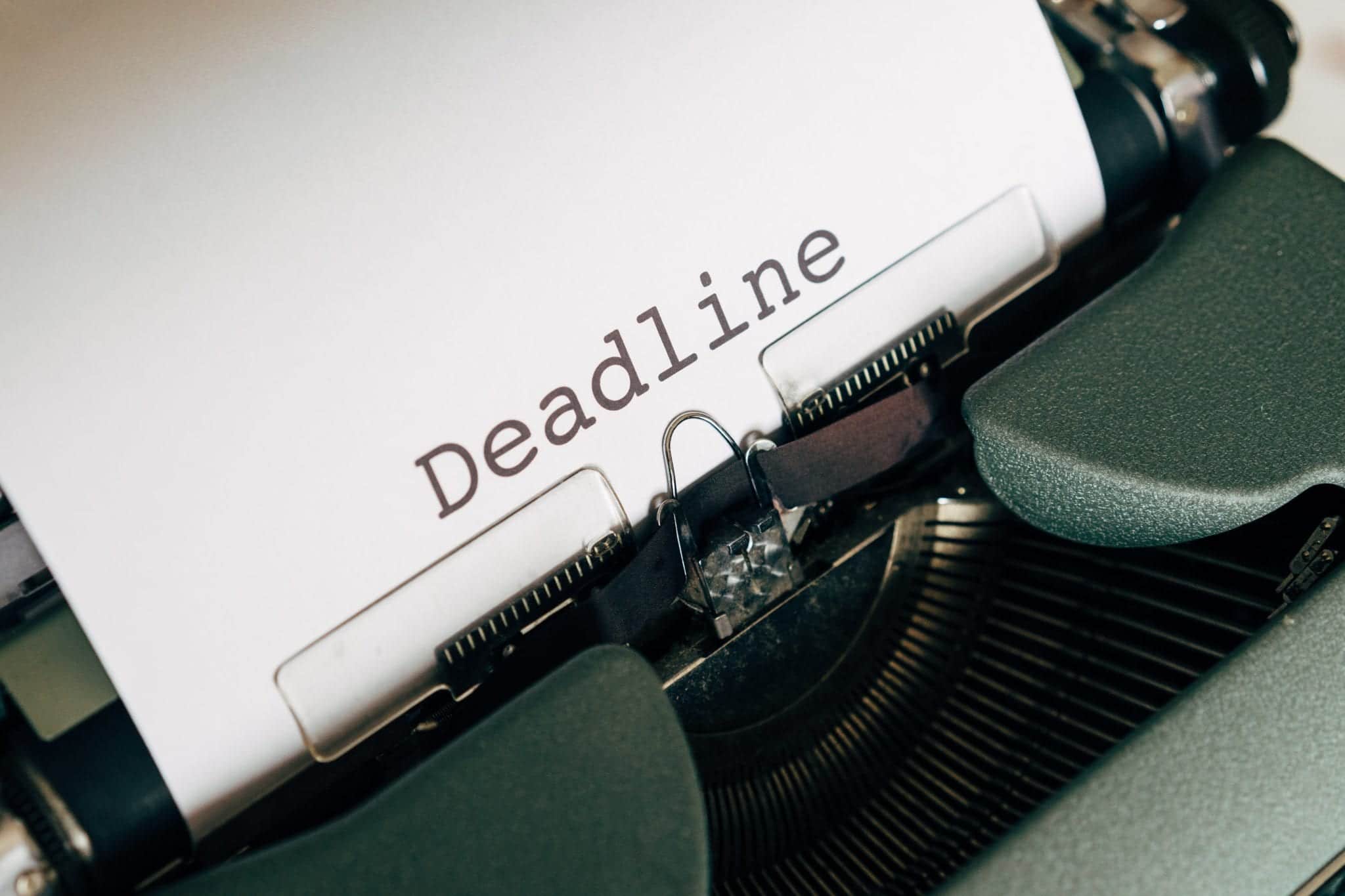 markus-winkler-bn4PuDWVC1U-unsplash deadline